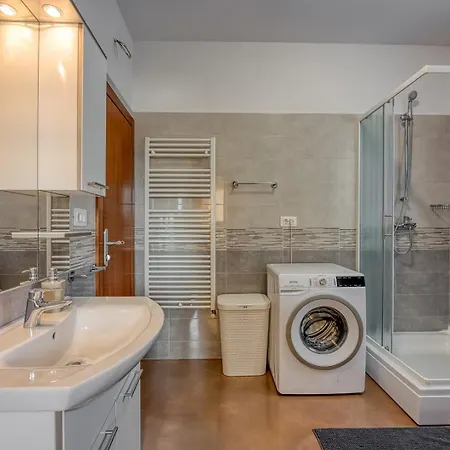 Villa Soffia With Private Pool Pazin