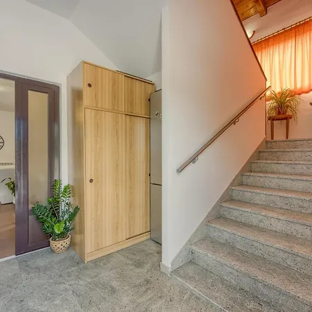 Sofia With Private Pool Вилла Пазин