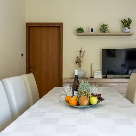 Villa Sofia With Private Pool Pazin