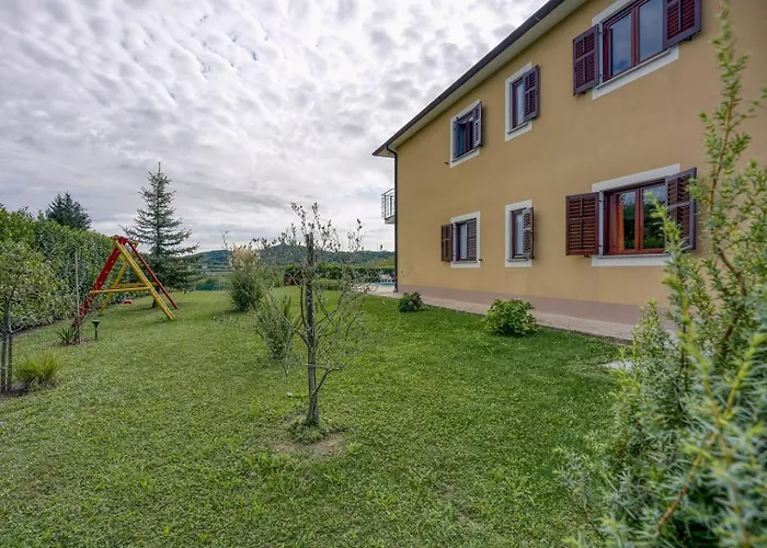 Sofia With Private Pool Vila