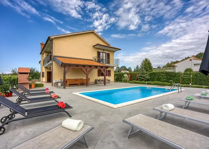 Vila Sofia With Private Pool Pazin