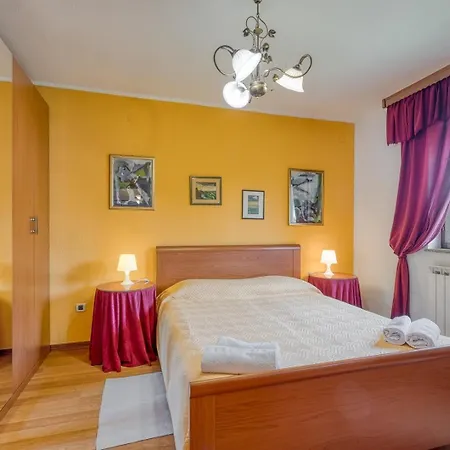 Sofia With Private Pool * Pazin