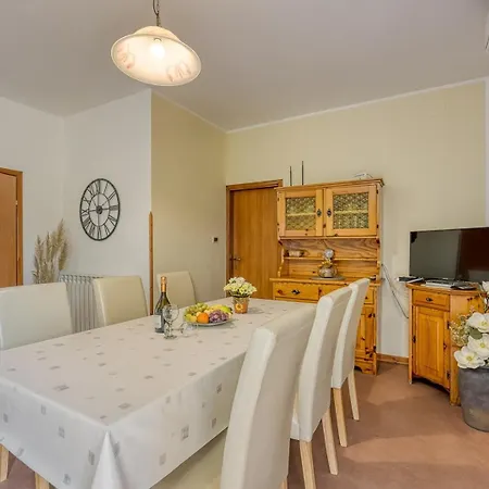 빌라 Sofia With Private Pool *