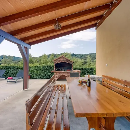 Sofia With Private Pool 빌라 *