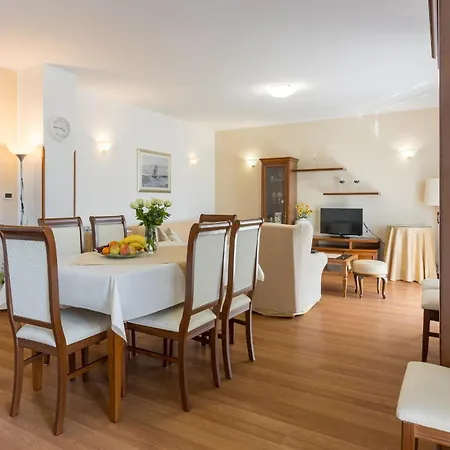 Sofia With Private Pool * Pazin